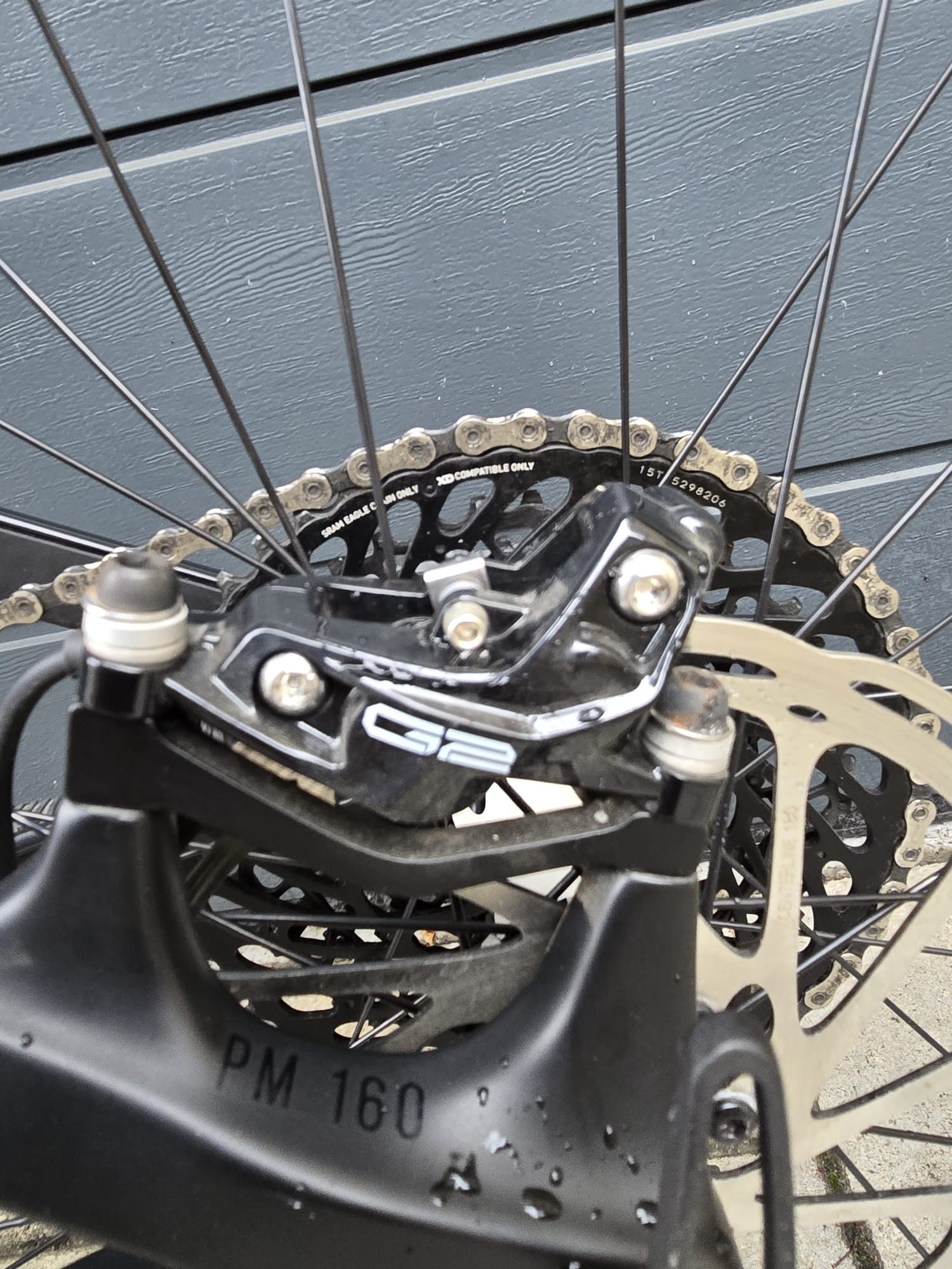 YT Izzo Carbon